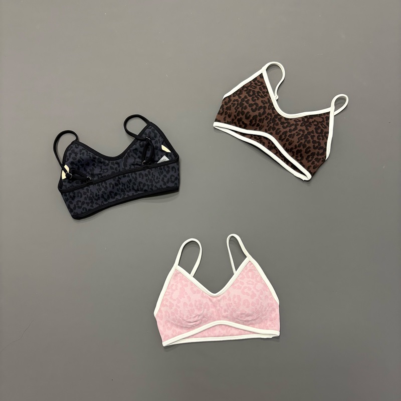 สปอร์ตบราผู้หญิงไร้ตะเข็บลายเส - Aquatic Sports Bra บทวิจารณ์และราคา