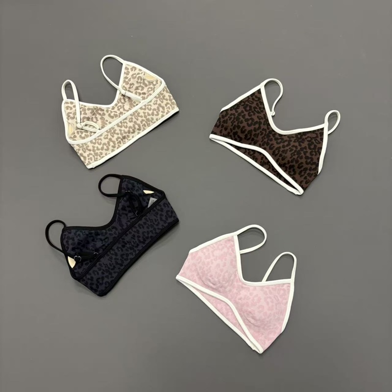สปอร์ตบราผู้หญิงไร้ตะเข็บลายเส - Aquatic Sports Bra บทวิจารณ์และราคา